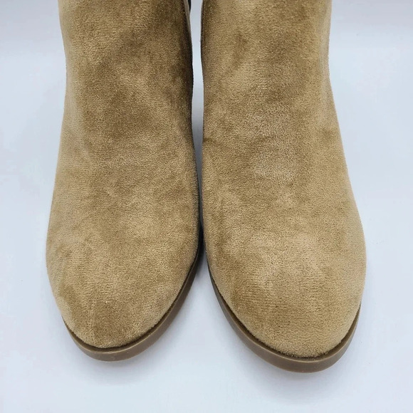 DV By Dolce Vita Collyns Short Bootie Ankle Boot Faux Suede Stone Tan 6.5 - Picture 7 of 12